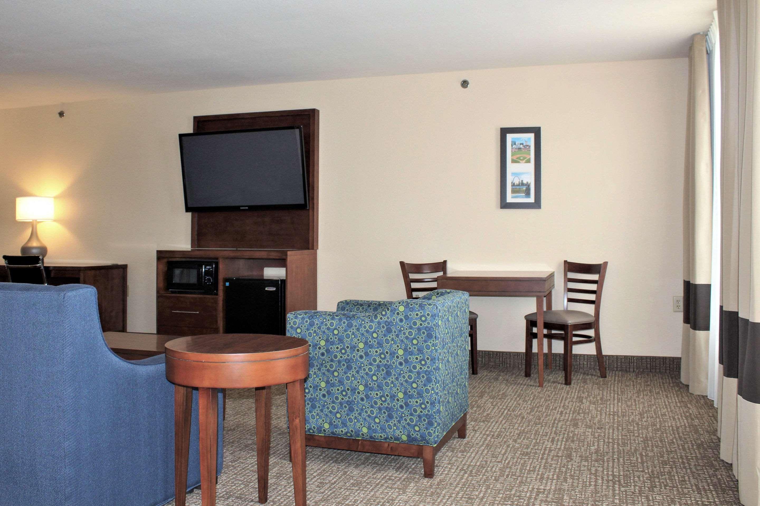 Comfort Inn & Suites St Louis - צ'סטרפילד מראה חיצוני תמונה