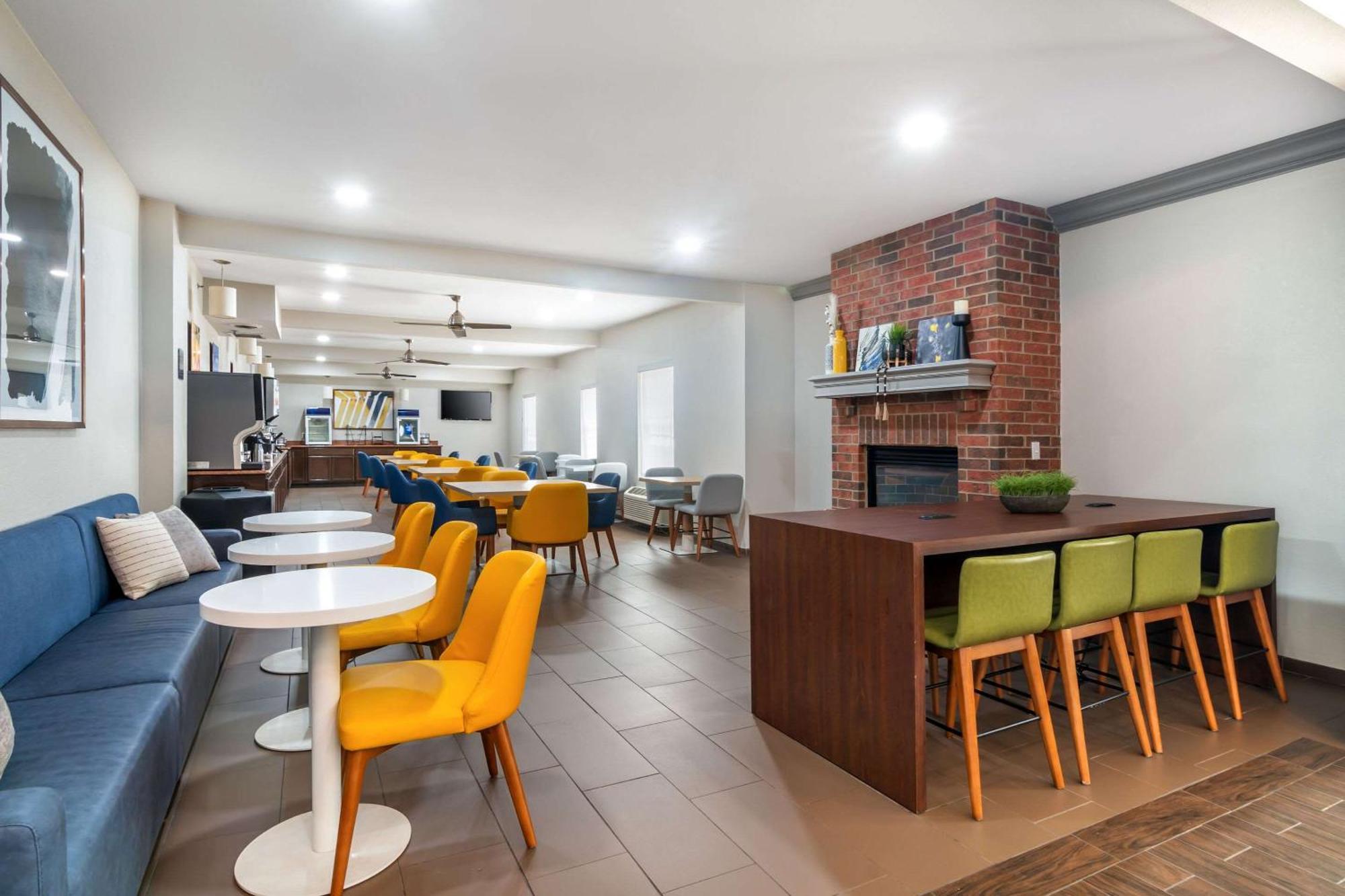 Comfort Inn & Suites St Louis - צ'סטרפילד מראה חיצוני תמונה