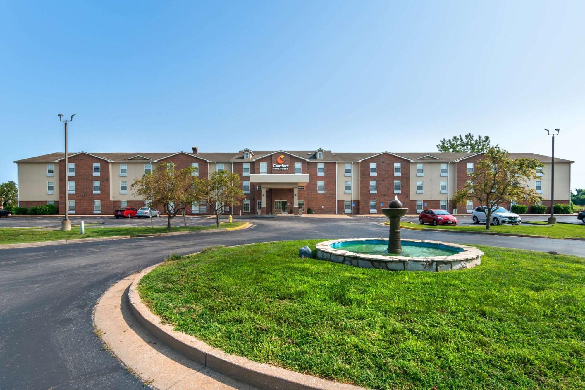 Comfort Inn & Suites St Louis - צ'סטרפילד מראה חיצוני תמונה